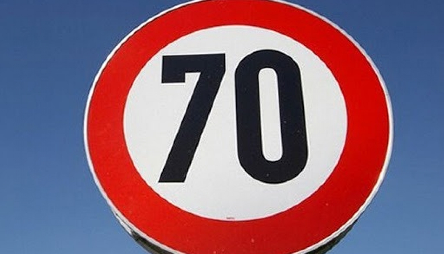 Ceļa zīme atļautais ātrums 70 km/h