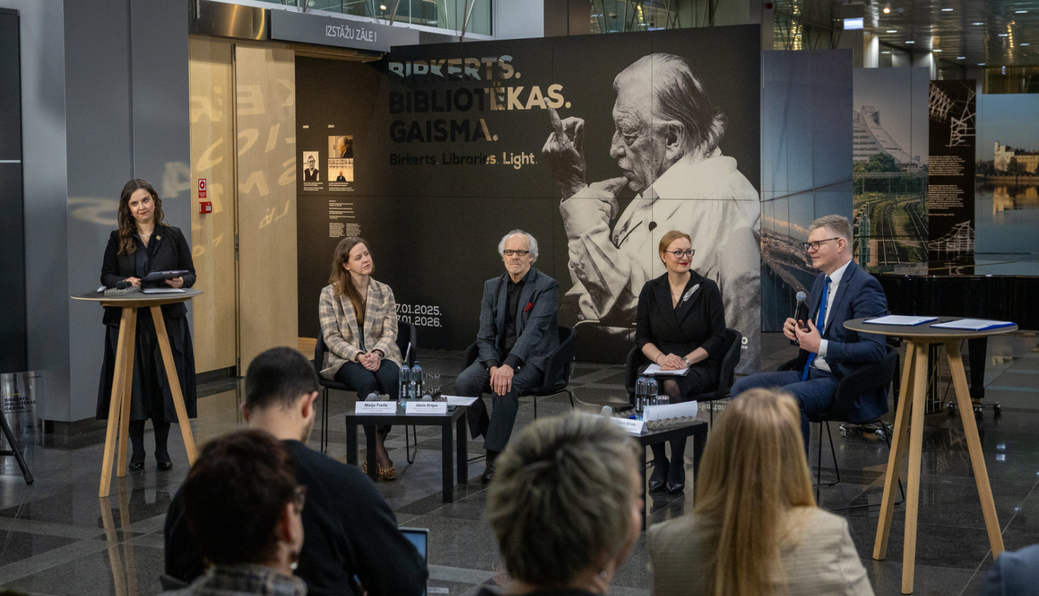 Preses konferencē piedalījās Rīgas domes priekšsēdētājs Vilnis Ķirsis, LNB direktore Dagnija Baltiņa, LNB padomnieks arhitektūras un kultūrpolitikas jautājumos Jānis Dripe, LNB Pētniecības un interpretācijas centra vadītāja Maija Treile. 