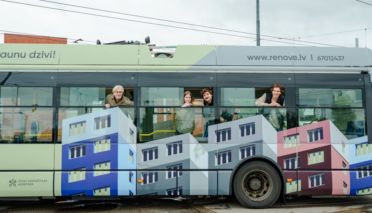 Māju atjaunošanas kampaņas trolejbuss